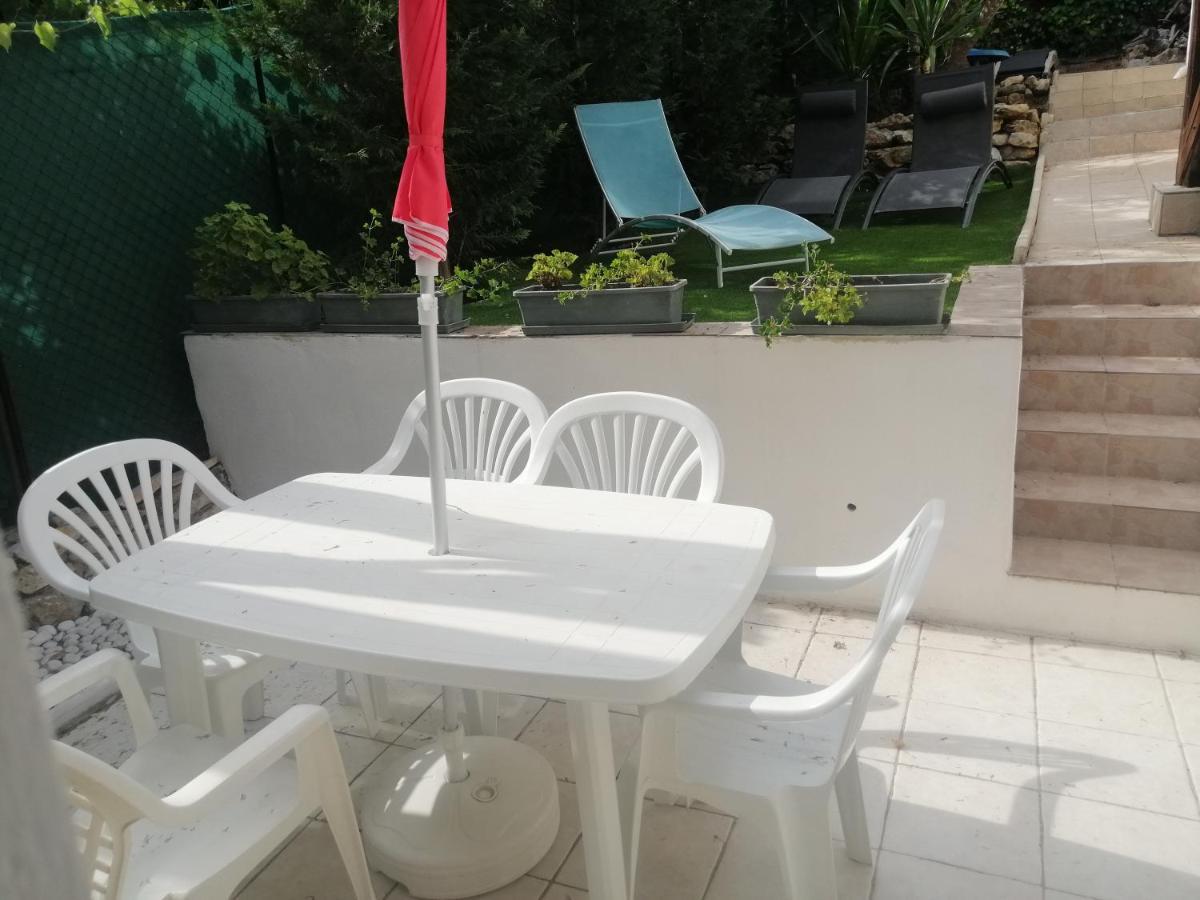 Un Coin De Campagne En Ville Λε Κανέ Εξωτερικό φωτογραφία